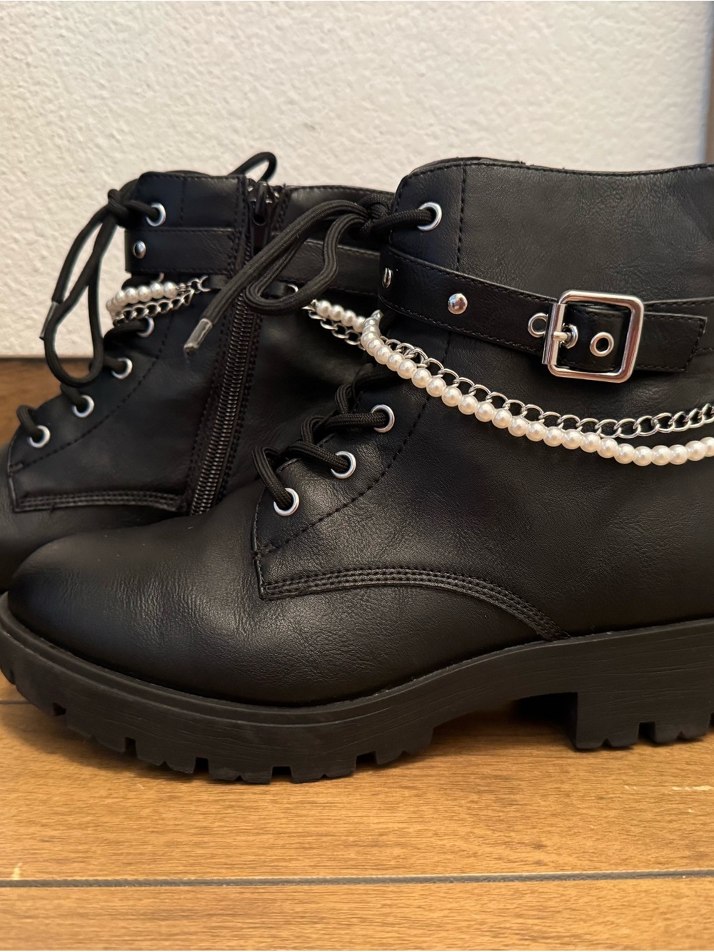 Girls Jellypop Combat Boots. Size 4.